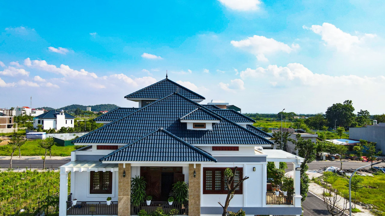 Ngói màu SHINKO - Lựa chọn cho hệ mái ngói bền đẹp